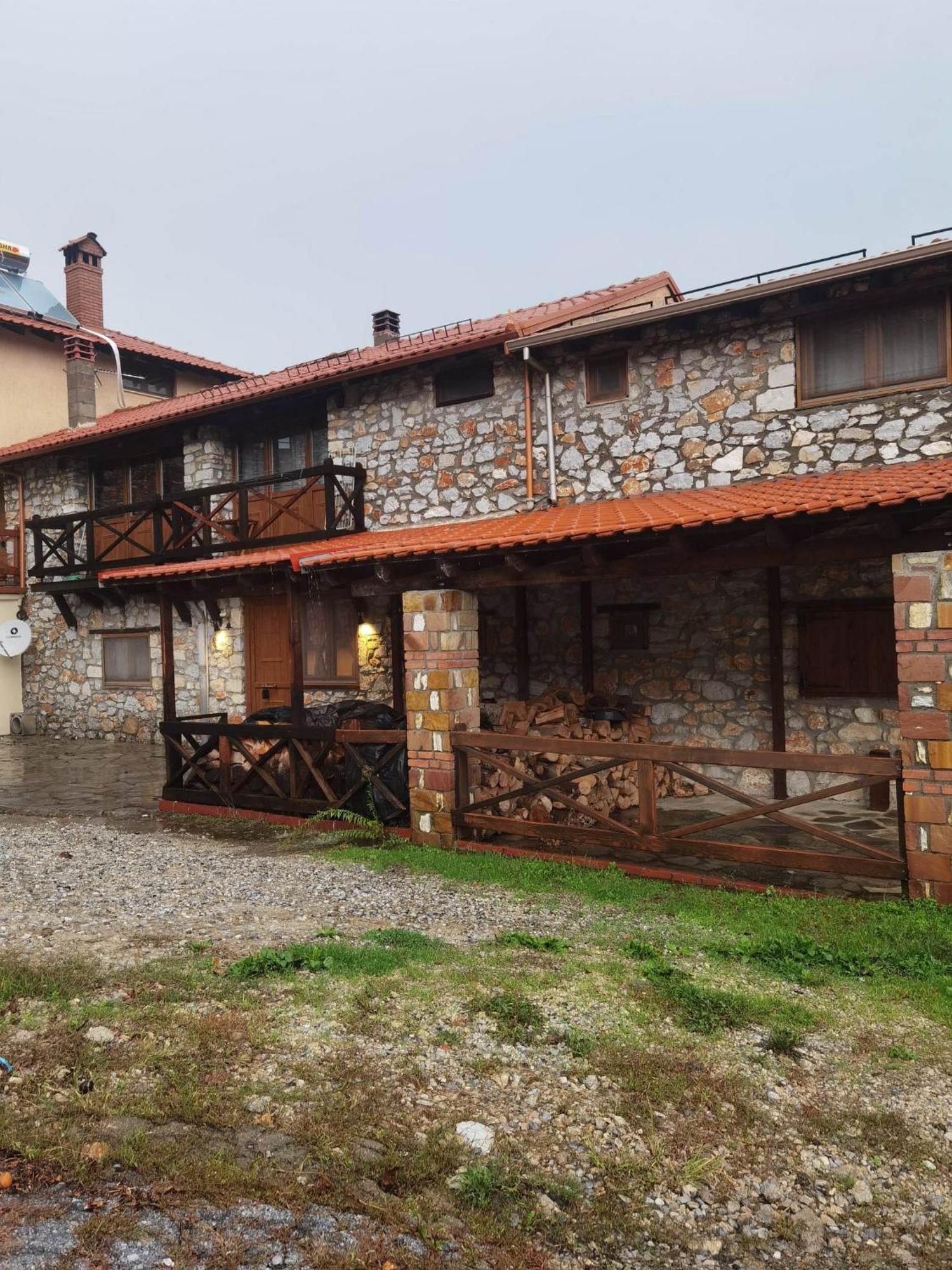 Traditional Stone Cottage In Palio Elatohori Exteriér fotografie