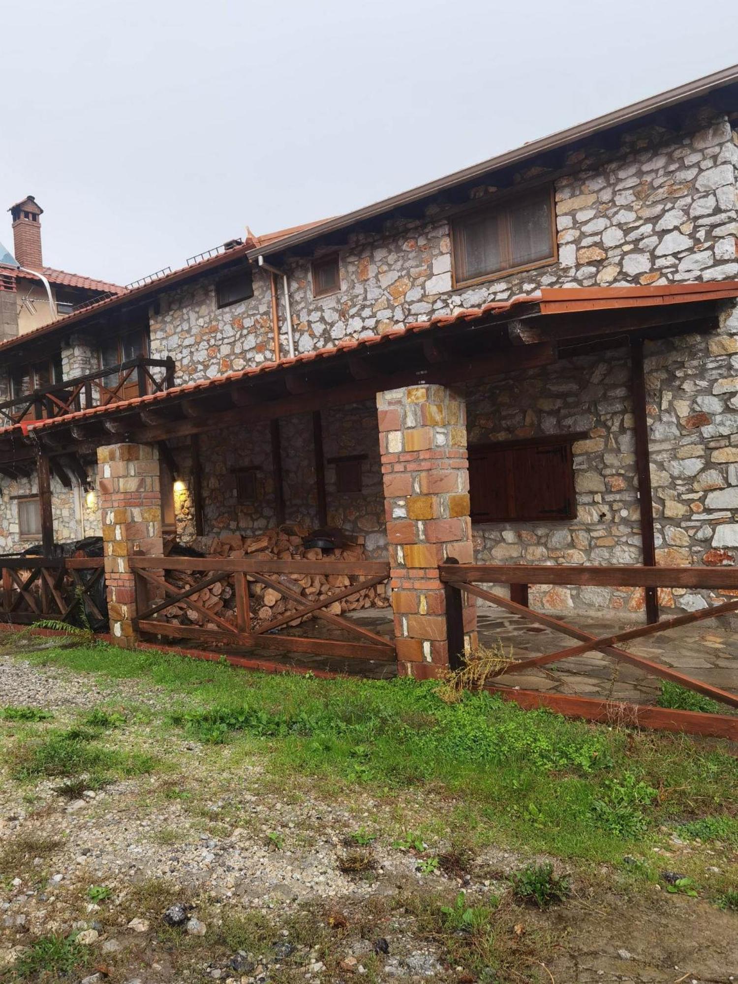 Traditional Stone Cottage In Palio Elatohori Exteriér fotografie